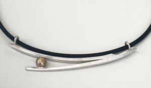 #1 Pendant Line & Dot